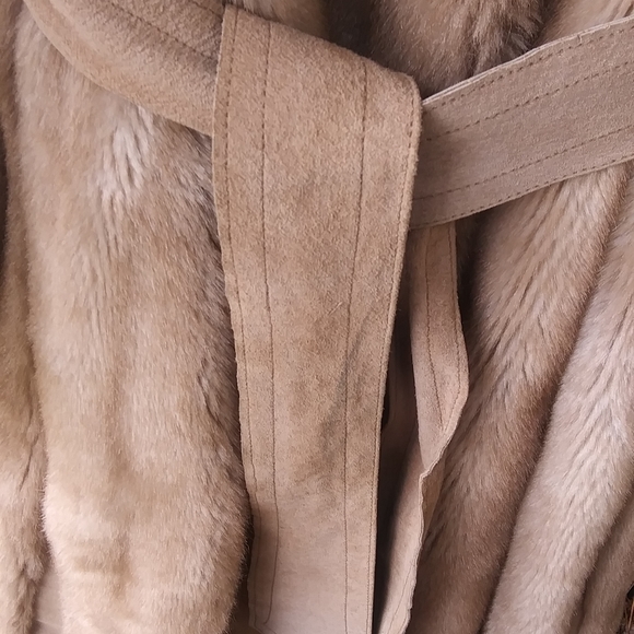 Vintage faux fur coat - Picture 5 of 8